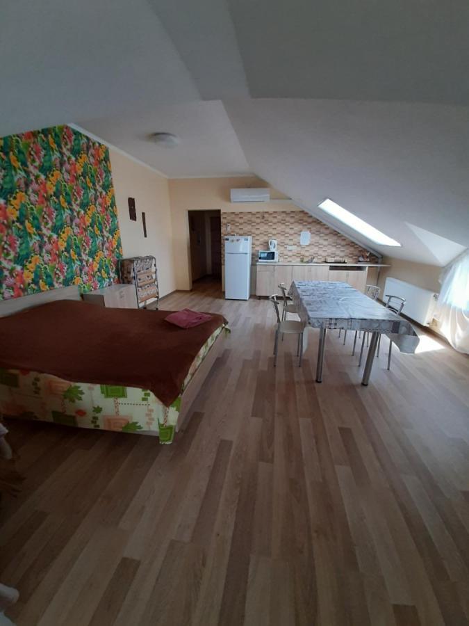Guest House Τσορνομόρσκ Εξωτερικό φωτογραφία