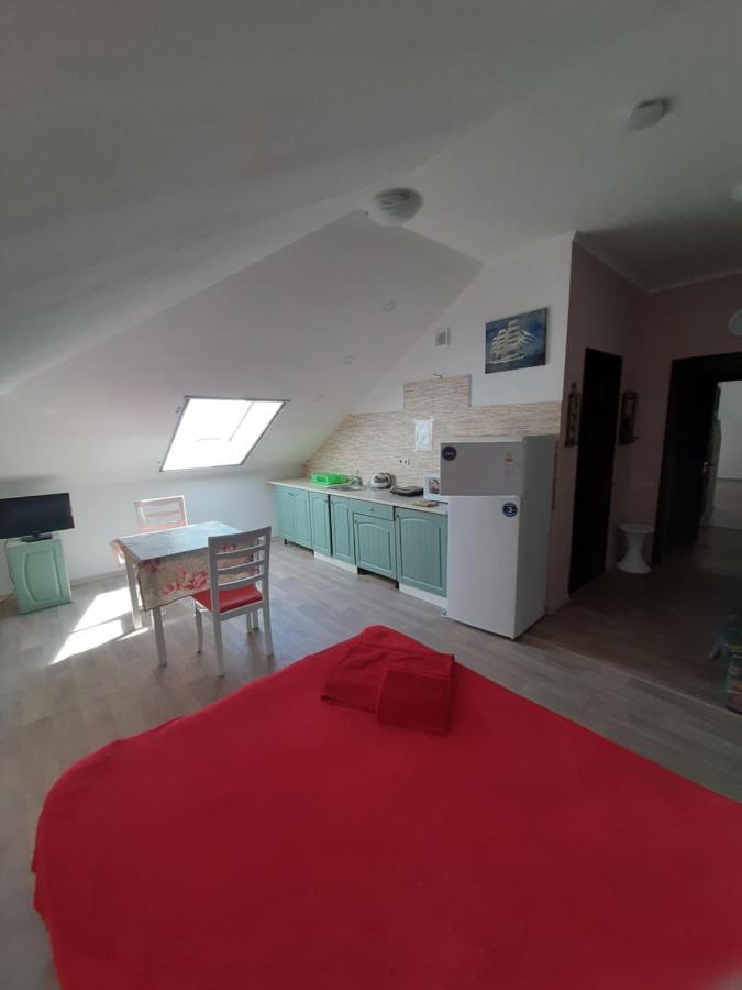 Guest House Τσορνομόρσκ Εξωτερικό φωτογραφία