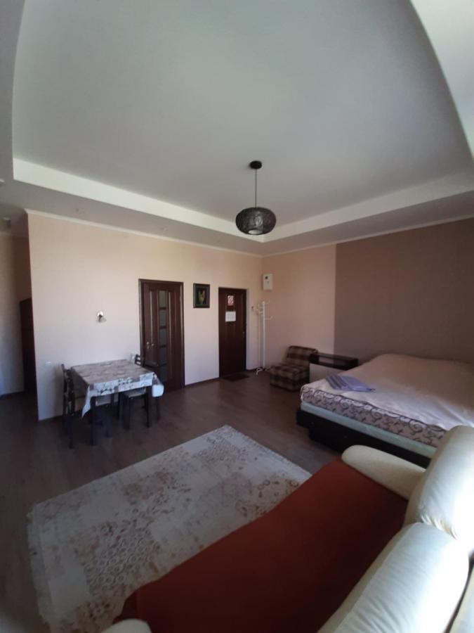 Guest House Τσορνομόρσκ Εξωτερικό φωτογραφία